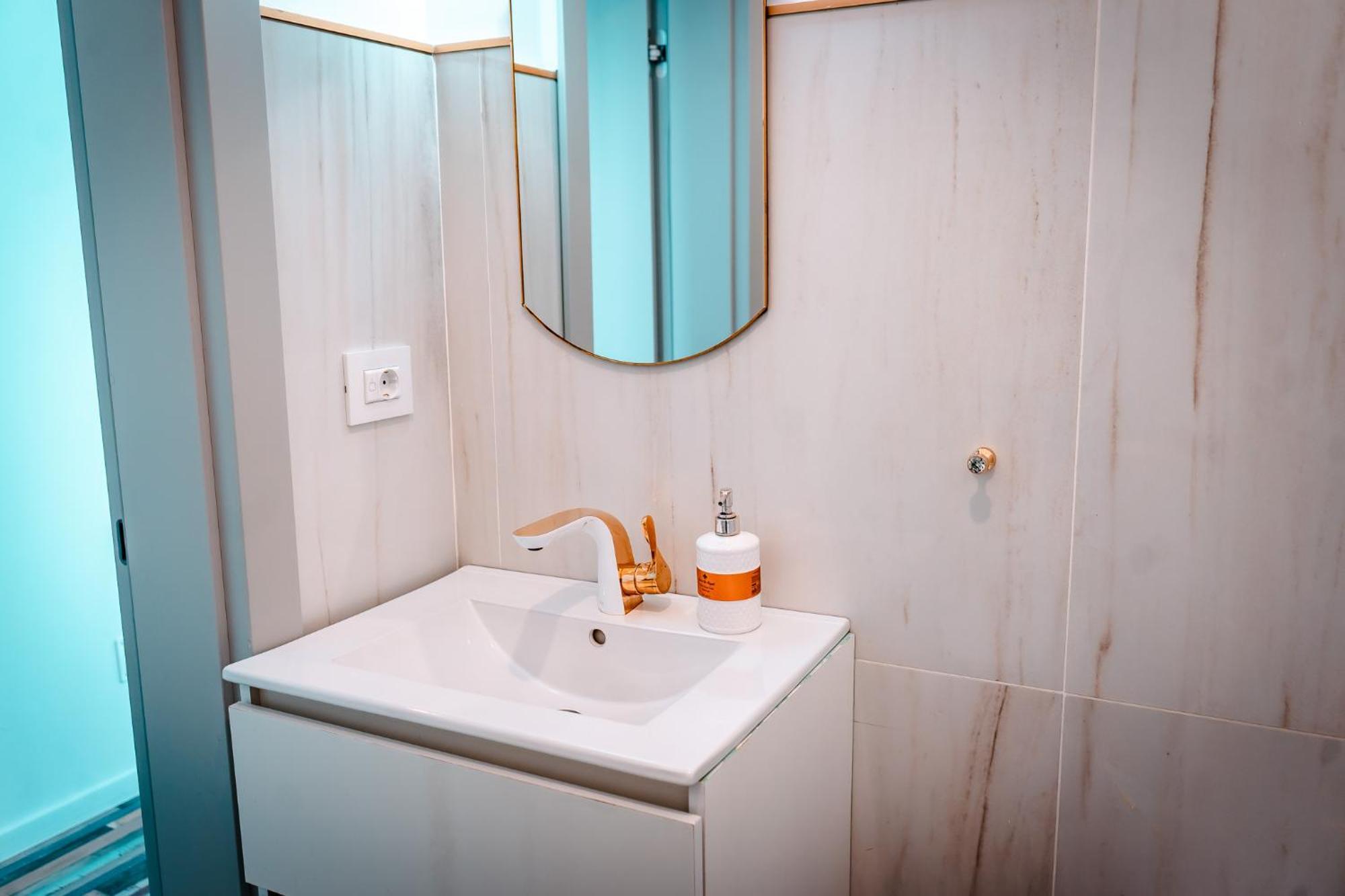 Luxury Family Apartment With Private Parking And Forest View Timisoara Exterior photo